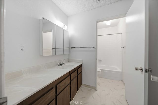 9173 Aspen, California City, CA 93505