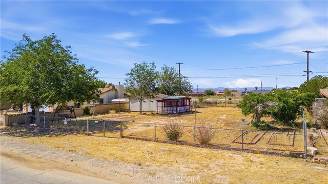 9173 Aspen, California City, CA 93505