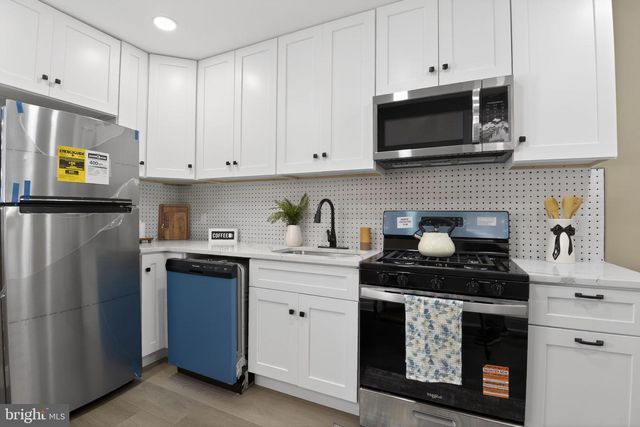 1213 W 3RD ST, Wilmington, DE 19805