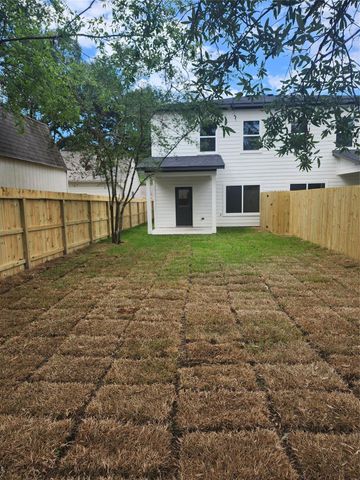 316 S Sandra Street A, Conroe, TX 77301