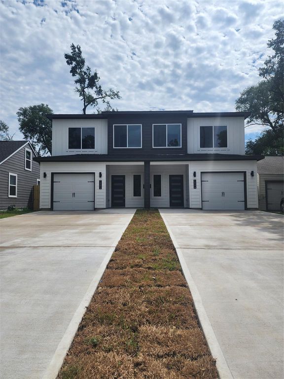 316 S Sandra Street A, Conroe, TX 77301