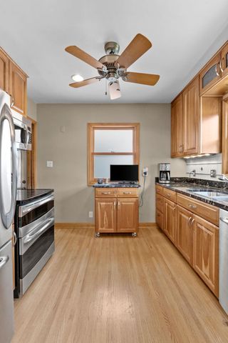 2081 Jefferson Avenue, Saint Paul, MN 55105