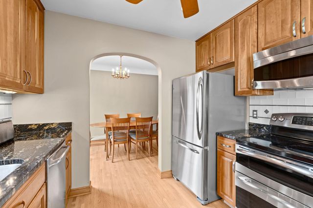 2081 Jefferson Avenue, Saint Paul, MN 55105
