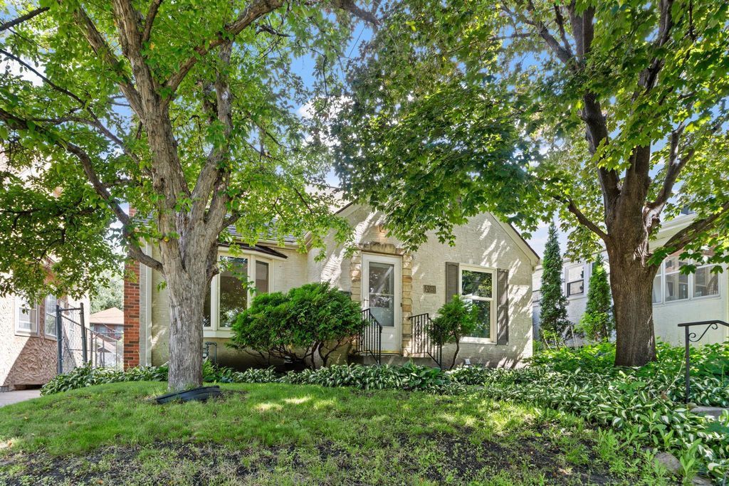 2081 Jefferson Avenue, Saint Paul, MN 55105 — photo 2