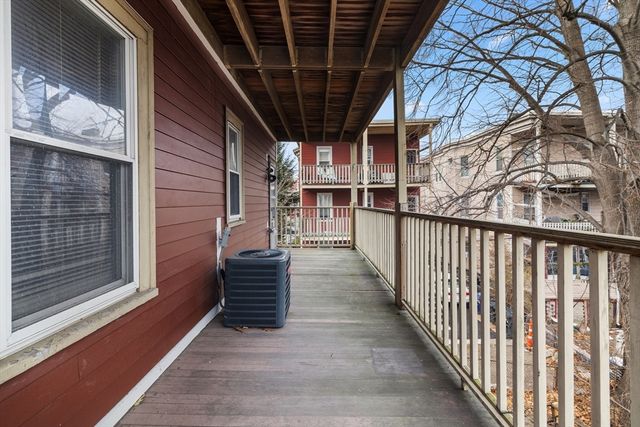 25 Howes St. 3A, Boston, MA 02125