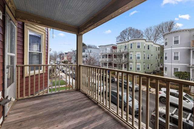 25 Howes St. 3A, Boston, MA 02125