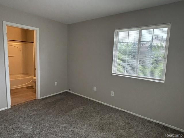 655 Lewa Downs Drive, Pontiac, MI 48341