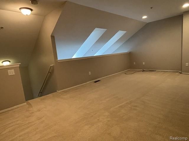 655 Lewa Downs Drive, Pontiac, MI 48341