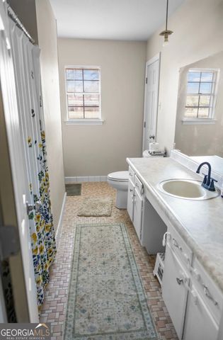 210 S Parkway Drive, Sylvania, GA 30467