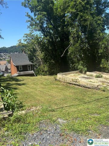 901 Vernon Street, Bethlehem City, PA 18015