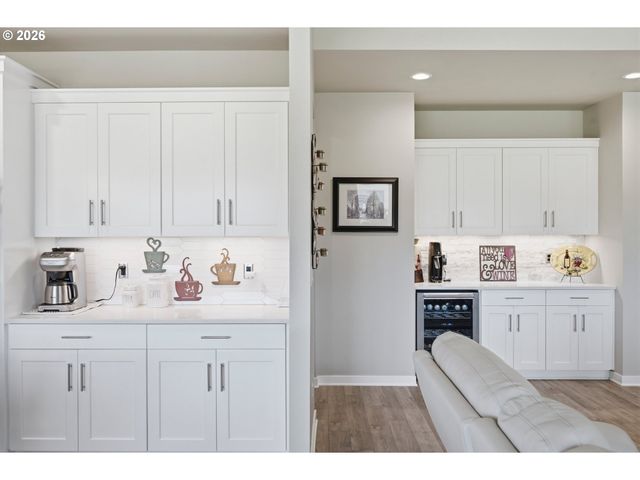 6302 Se MCINNIS St, Hillsboro, OR 97123