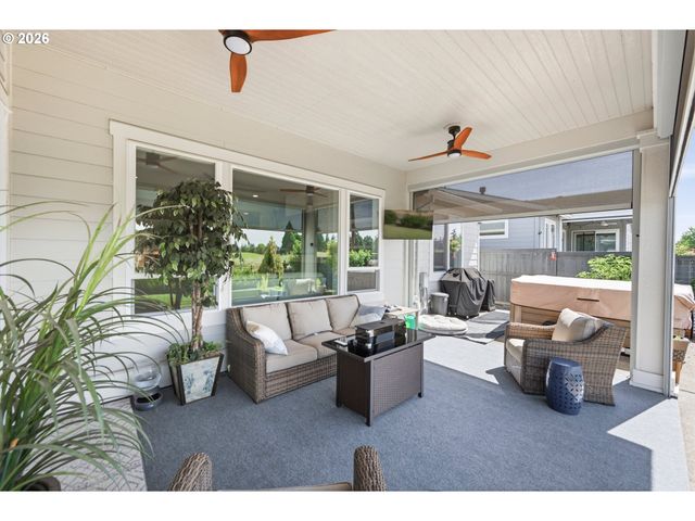 6302 Se MCINNIS St, Hillsboro, OR 97123