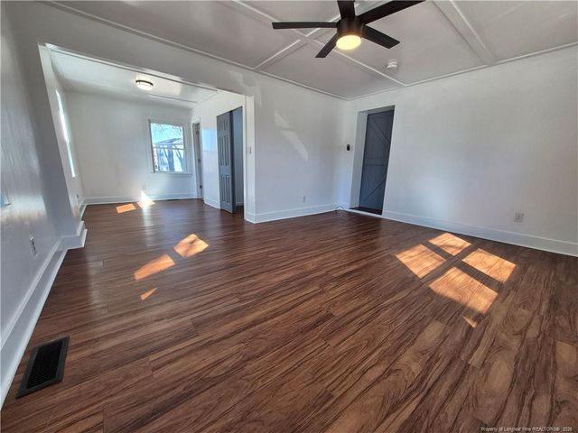 113 N Wright Street, Raeford, NC 28376