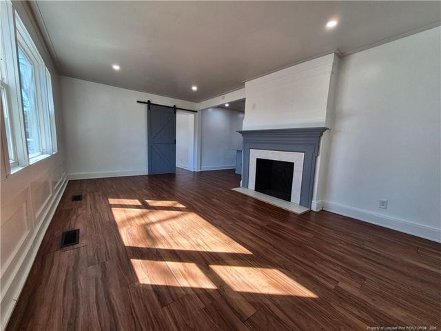 113 N Wright Street, Raeford, NC 28376