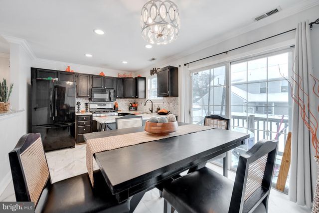 56 OAKTON DR, Atco, NJ 08004