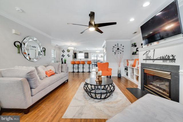 56 OAKTON DR, Atco, NJ 08004