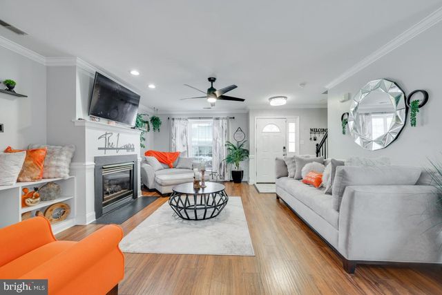 56 OAKTON DR, Atco, NJ 08004