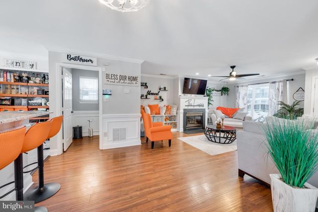 56 OAKTON DR, Atco, NJ 08004