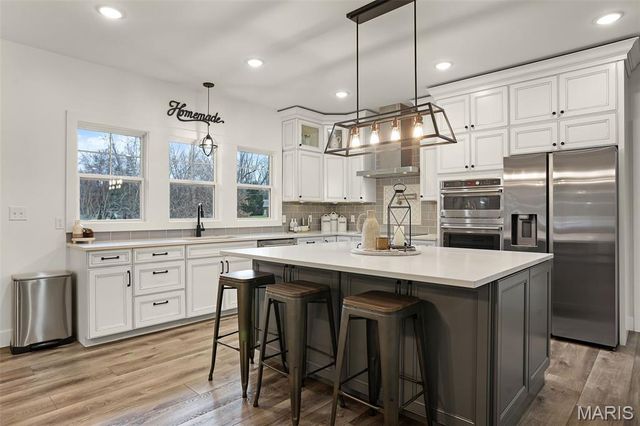 7302 W Kirsch Road, Collinsville, IL 62234