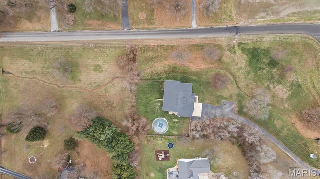 7302 W Kirsch Road, Collinsville, IL 62234