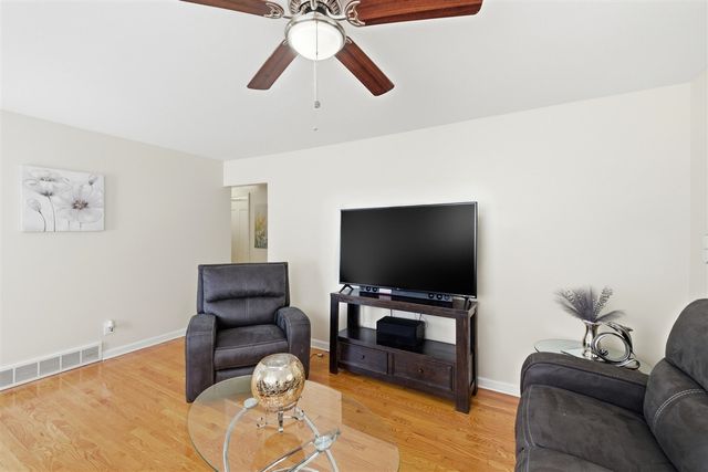 2146 Michael Avenue, Wyoming, MI 49509