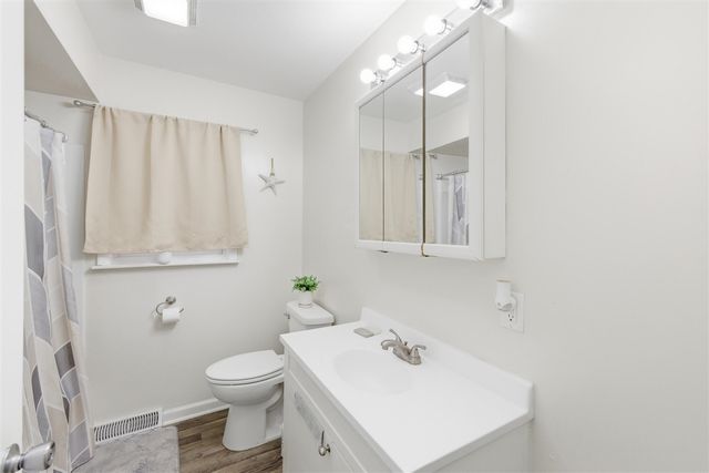 2146 Michael Avenue, Wyoming, MI 49509