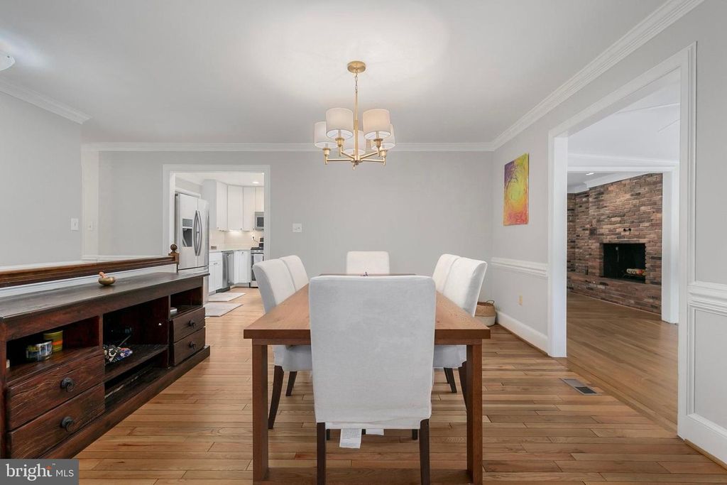 Image 11 of property listing at 9329 HARVEY RD, Silver Spring, MD 20910