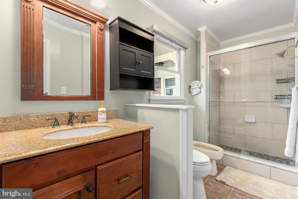 Image 19 of property listing at 9329 HARVEY RD, Silver Spring, MD 20910