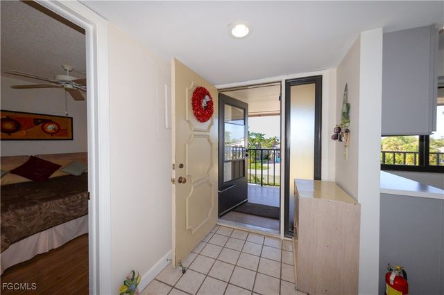 21490 Bay Village DR 264, Fort Myers Beach, FL 33931