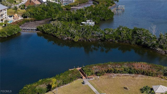 21490 Bay Village DR 264, Fort Myers Beach, FL 33931
