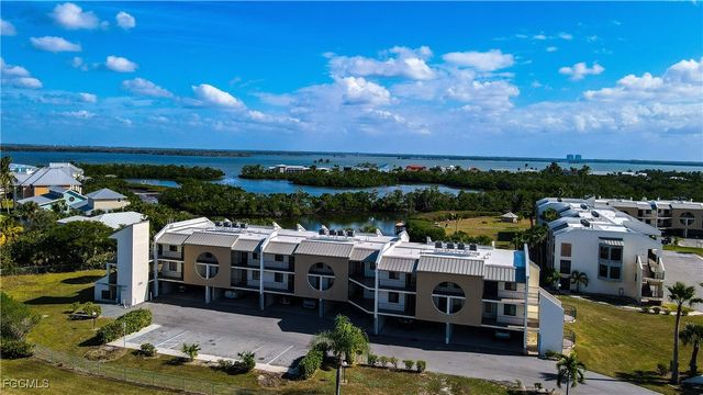 21490 Bay Village DR 264, Fort Myers Beach, FL 33931