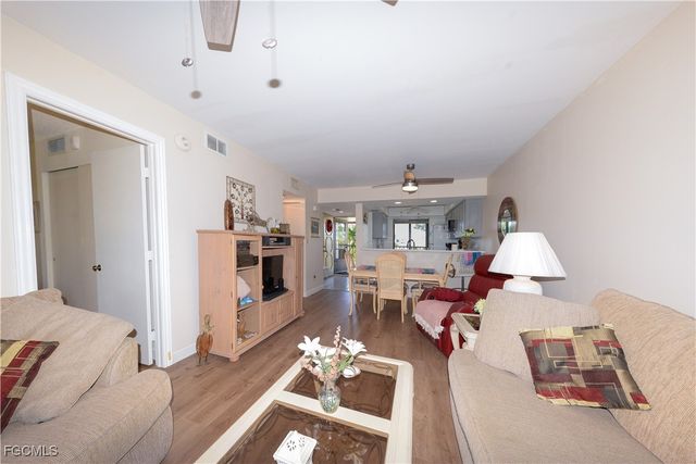 21490 Bay Village DR 264, Fort Myers Beach, FL 33931