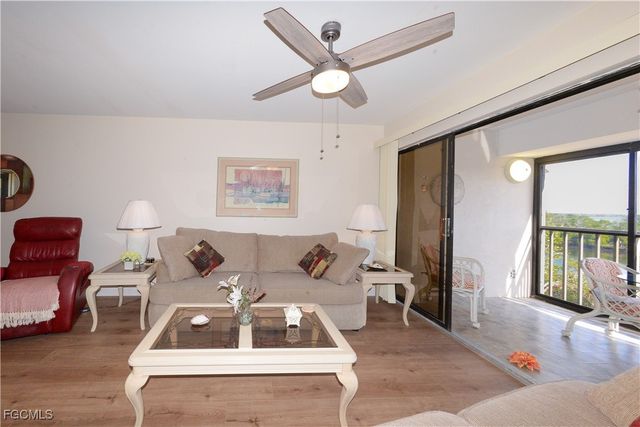 21490 Bay Village DR 264, Fort Myers Beach, FL 33931