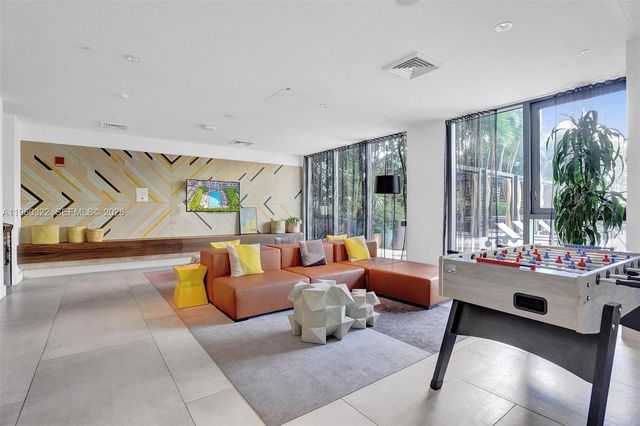 121 NE 34th St 2305, Miami, FL 33137