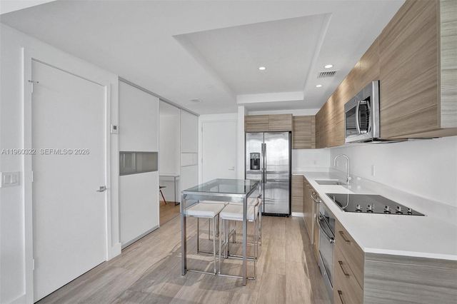 121 NE 34th St 2305, Miami, FL 33137