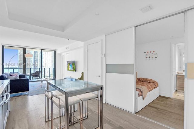 121 NE 34th St 2305, Miami, FL 33137