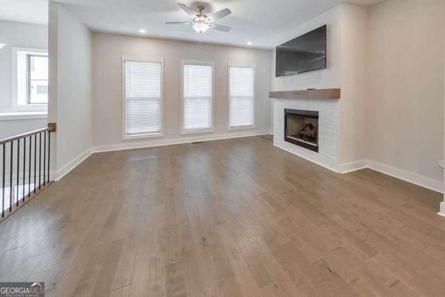 413 Bishop Lane, Woodstock, GA 30188