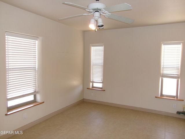 3933 EMORY Road, El Paso, TX 79922