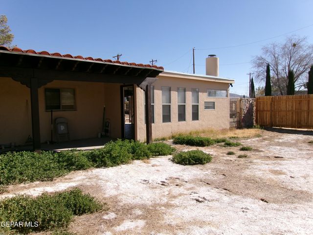 3933 EMORY Road, El Paso, TX 79922