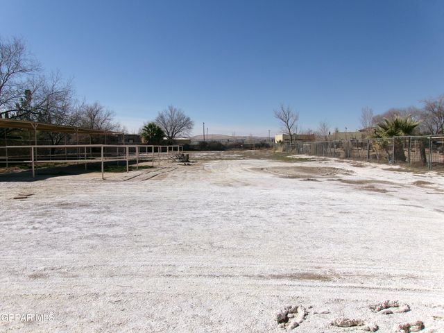 3933 EMORY Road, El Paso, TX 79922