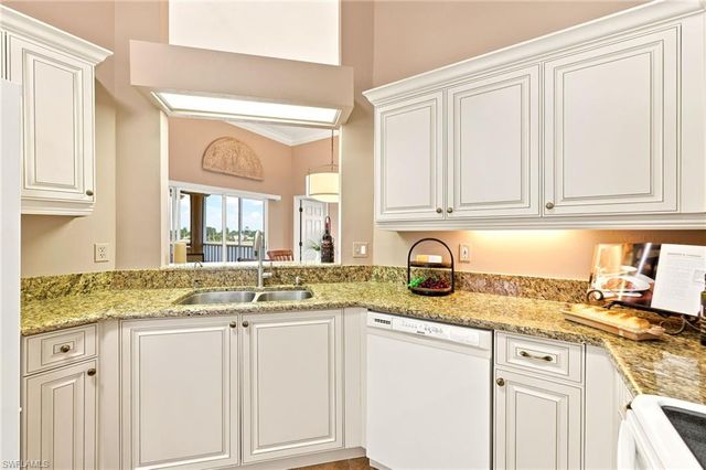 2671 Citrus Lake DR 306, Naples, FL 34109