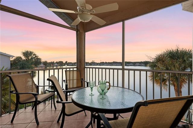 2671 Citrus Lake DR 306, Naples, FL 34109