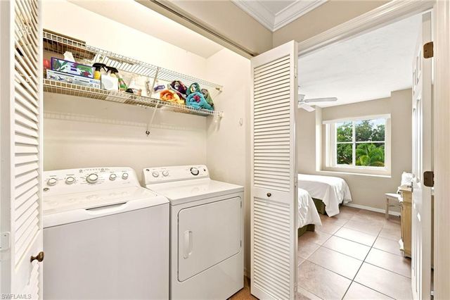 2671 Citrus Lake DR 306, Naples, FL 34109