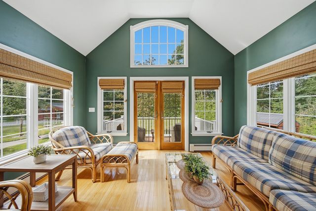 80 Dodge Hill Rd, Sutton, MA 01590