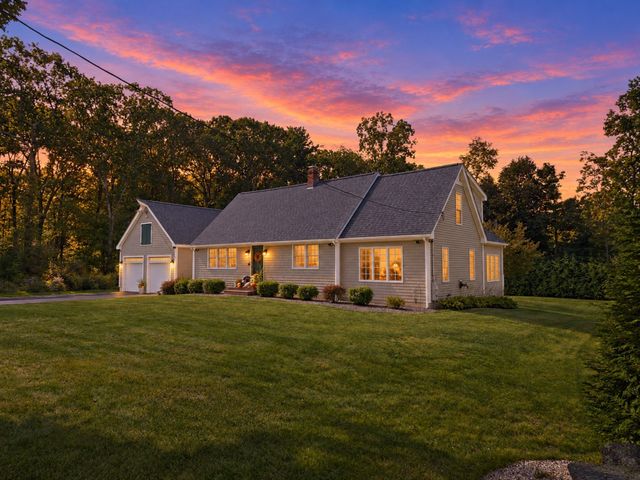 80 Dodge Hill Rd, Sutton, MA 01590
