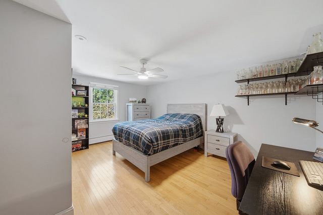80 Dodge Hill Rd, Sutton, MA 01590