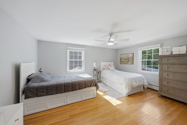 80 Dodge Hill Rd, Sutton, MA 01590