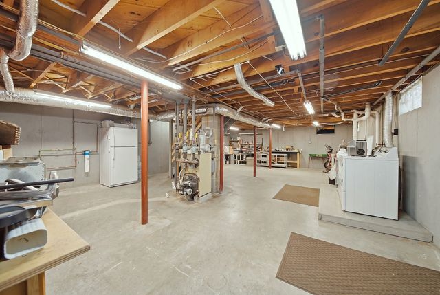 80 Dodge Hill Rd, Sutton, MA 01590
