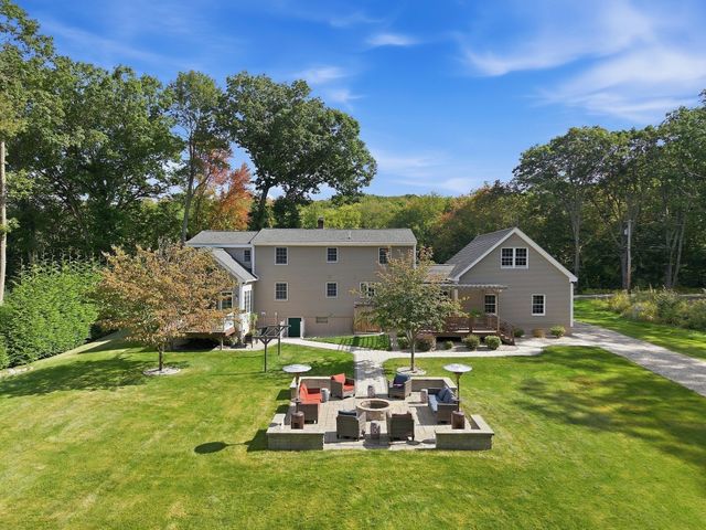 80 Dodge Hill Rd, Sutton, MA 01590