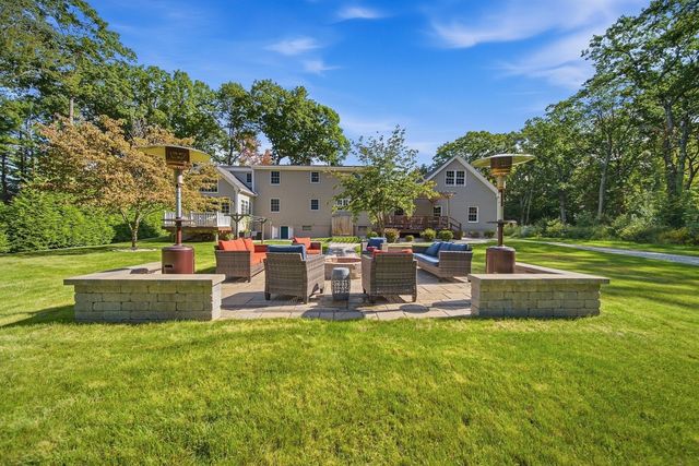 80 Dodge Hill Rd, Sutton, MA 01590
